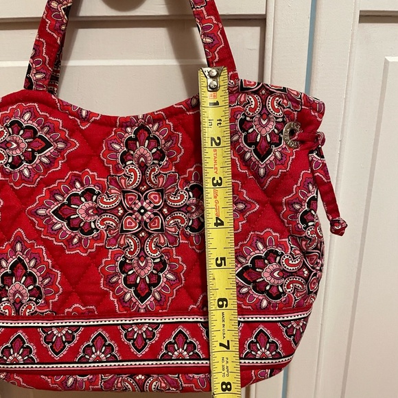 Vera Bradley small tote . - Picture 2 of 7